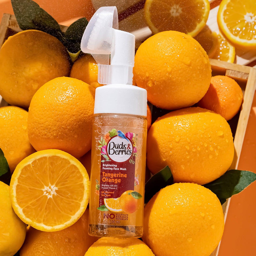Brighthening Tangerine Orange Foaming Face Wash with Silicone Brush , No Sulphate, No Paraben, No Phthalate - 150ml - Buds&Berries