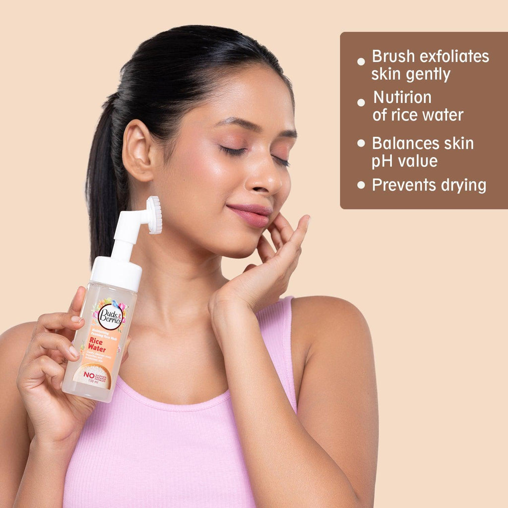 Moisturising Rice water Foaming Face Wash with Silicone Brush , No Sulphate, No Paraben, No Phthalate - 150ml - Buds&Berries